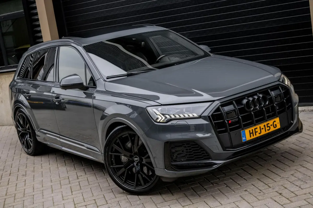 SQ7 4.0 TFSI SQ7 quattro 7p