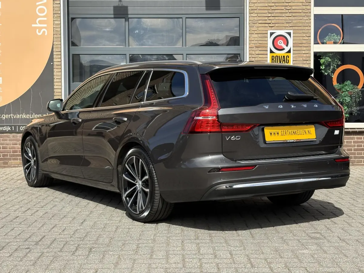 T6 AWD Plug-in Hybrid Core T6 AWD Plugin Hybrid LONG RANGE 19 KWh CORE BRIGHT TREKHAAK/68.000 KM!/SOH 96%
