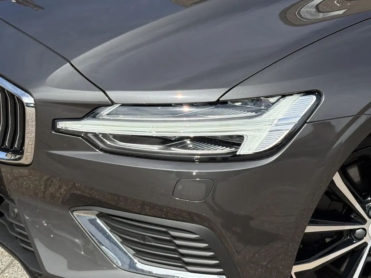 T6 AWD Plug-in Hybrid Core T6 AWD Plugin Hybrid LONG RANGE 19 KWh CORE BRIGHT TREKHAAK/68.000 KM!/SOH 96%