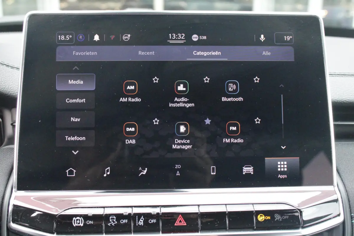 4xe 240PK Plug-in Hybrid UPLAND | LAGE KM STAND! | NAVIGATIE | DRAADLOZE APPLE CARPLAY/ANDROID AUTO | DRAADLOZE TELEFOONLADER | ALL SEASON BANDEN | KEYLESS ENTRY/START | ADAPTIVE CRUISE CONT