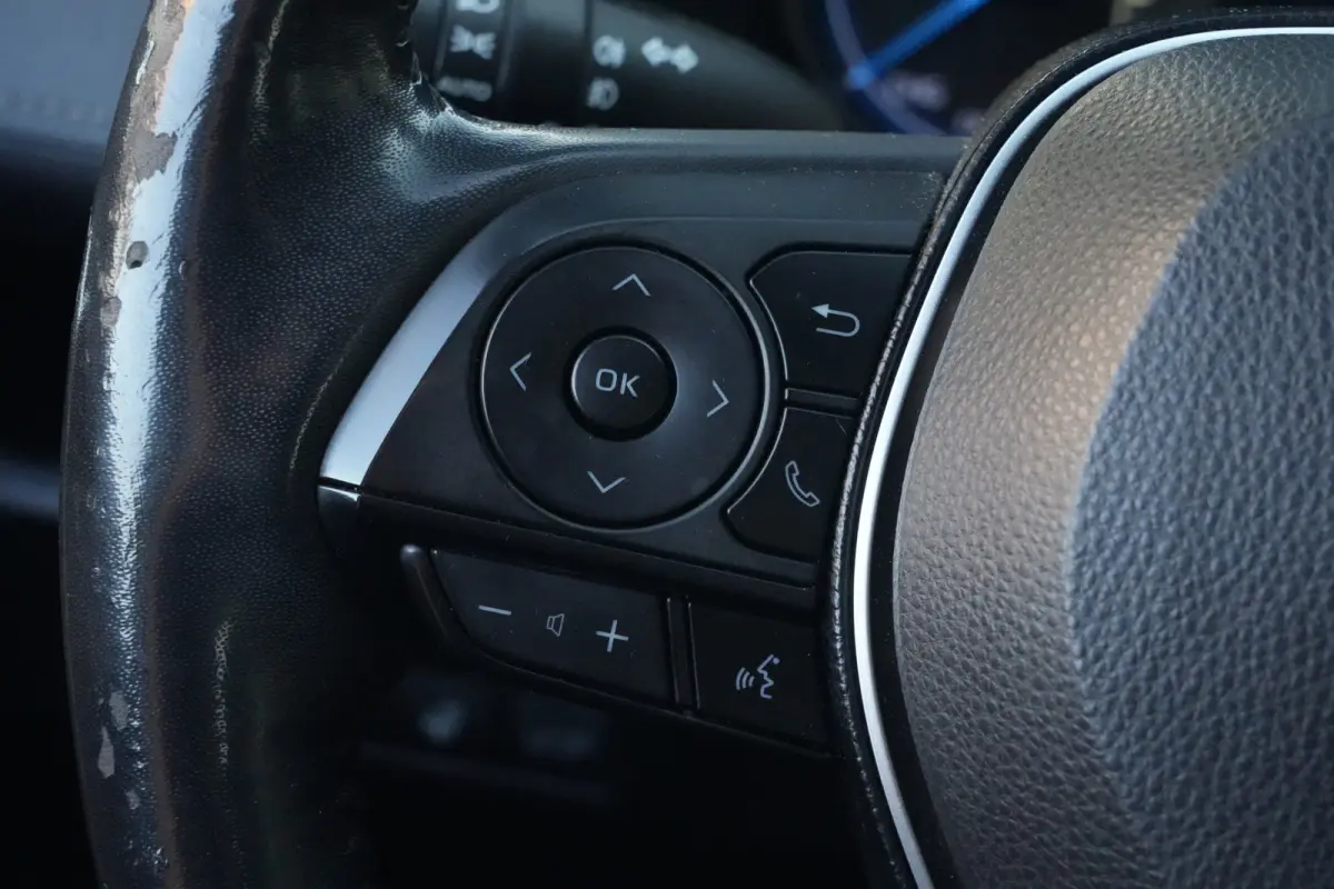 2.5 Hybrid | 218 PK | ACC | Trekhaak | Camera | NAV | Toyota RAV4 2.5 Hybrid met 2.5-liter 4-cilinder hybride motor, adaptieve cruise control, LED koplampen, achteruitrijcamera, parkeersenso
