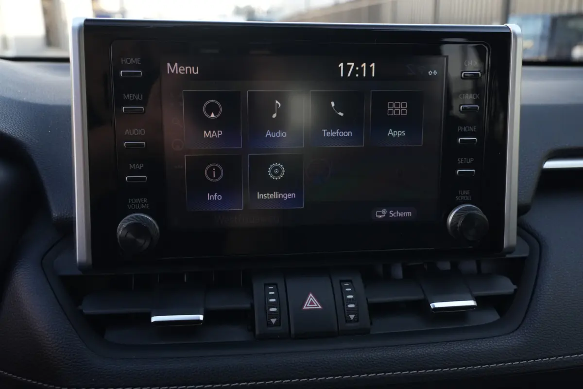 2.5 Hybrid | 218 PK | ACC | Trekhaak | Camera | NAV | Toyota RAV4 2.5 Hybrid met 2.5-liter 4-cilinder hybride motor, adaptieve cruise control, LED koplampen, achteruitrijcamera, parkeersenso