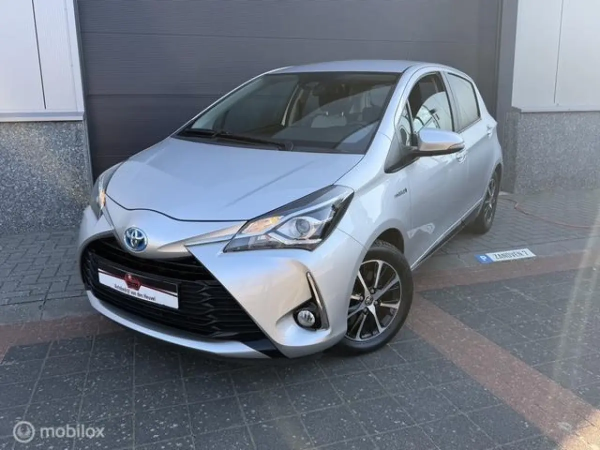 1.5 Hybrid |55.000 KM| Keyless| Navi |Carplay*