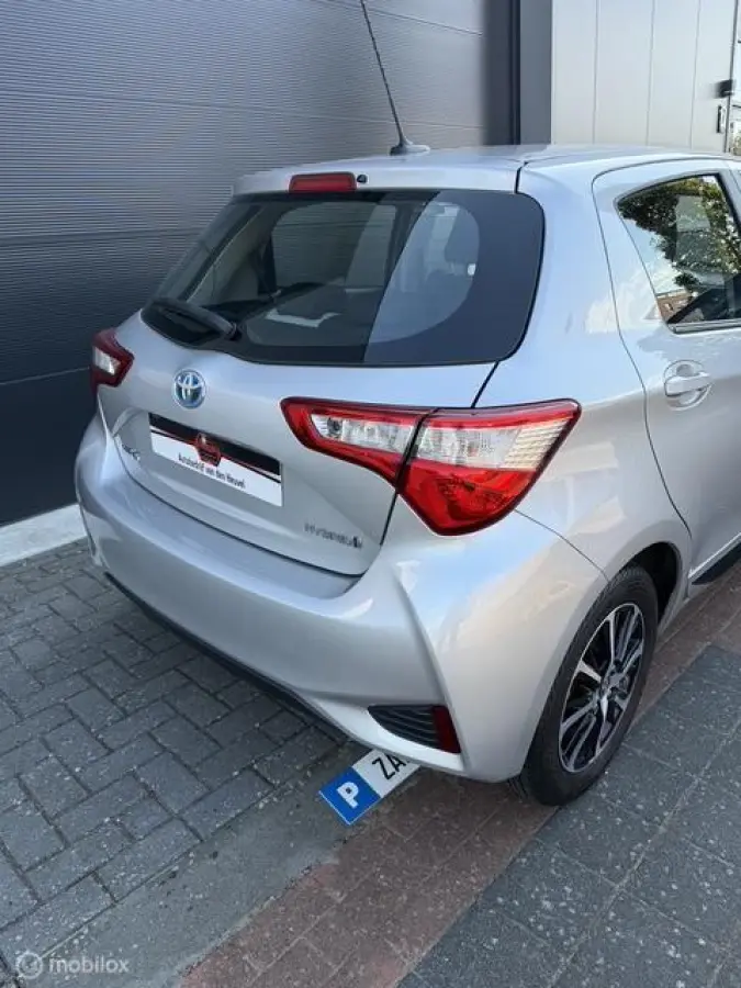 1.5 Hybrid |55.000 KM| Keyless| Navi |Carplay*