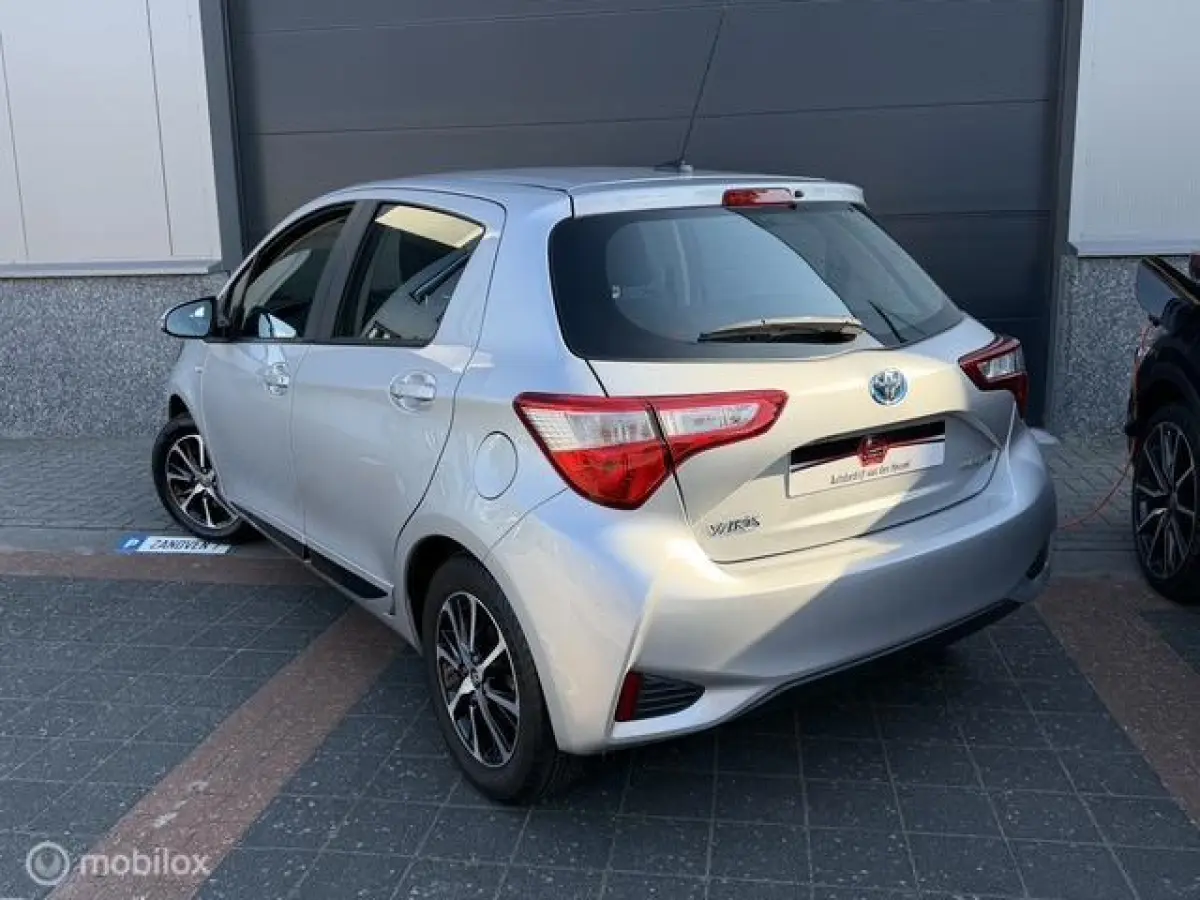 1.5 Hybrid |55.000 KM| Keyless| Navi |Carplay*