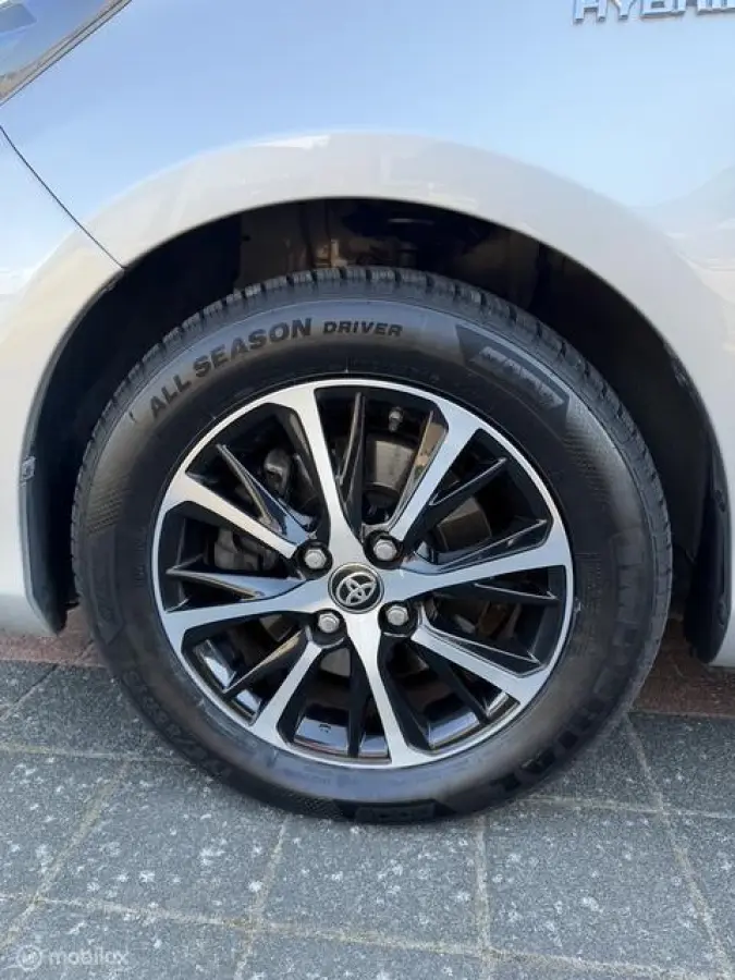 1.5 Hybrid |55.000 KM| Keyless| Navi |Carplay*