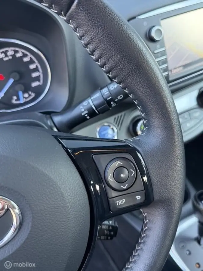 1.5 Hybrid |55.000 KM| Keyless| Navi |Carplay*