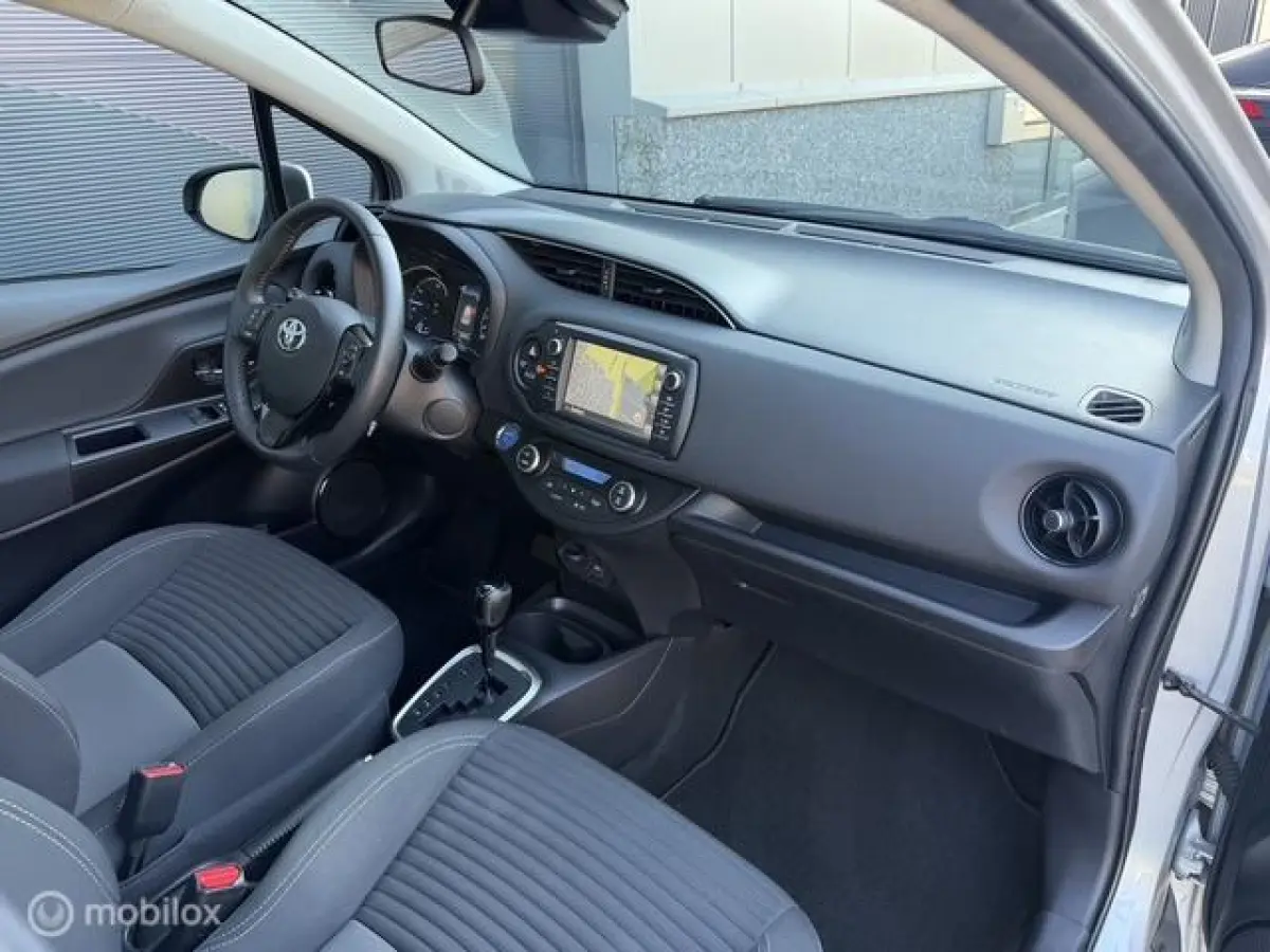 1.5 Hybrid |55.000 KM| Keyless| Navi |Carplay*