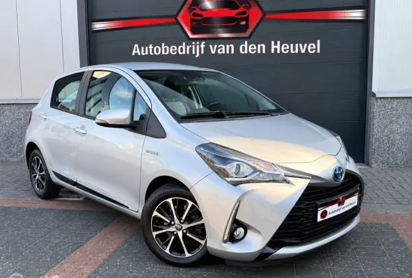 1.5 Hybrid |55.000 KM| Keyless| Navi |Carplay*