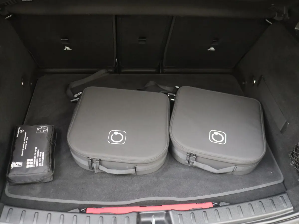 250 e Business Solution Luxury / Winterpakket / Achteruitrijcamera /