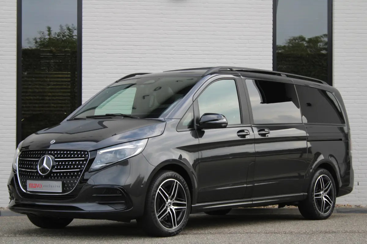 300d / AMG / 4-Matic / 7-Persoons / Luchtvering / Pano / Elec Stoelen / Burmester / Vol Opties / NIEUWSTAAT.
