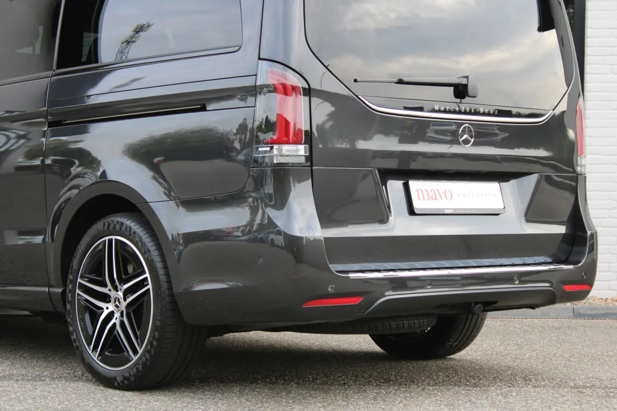 300d / AMG / 4-Matic / 7-Persoons / Luchtvering / Pano / Elec Stoelen / Burmester / Vol Opties / NIEUWSTAAT.