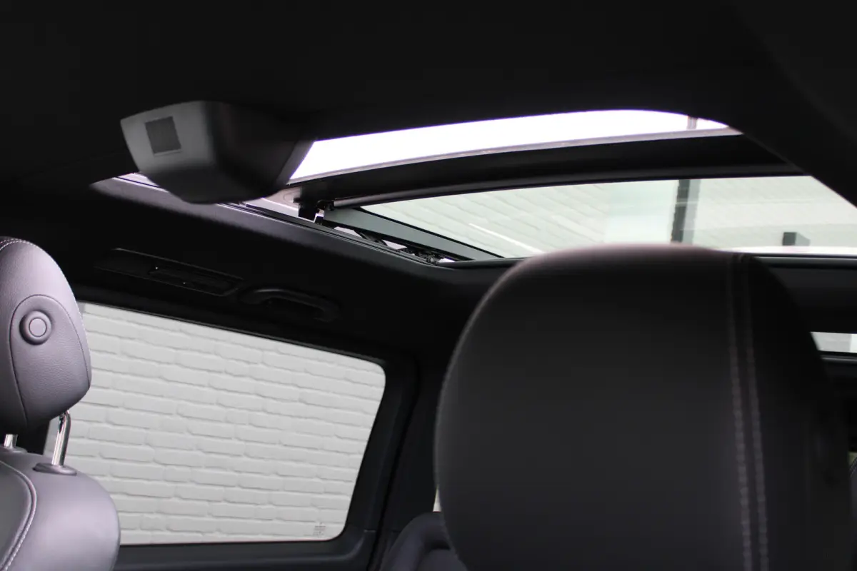 300d / AMG / 4-Matic / 7-Persoons / Luchtvering / Pano / Elec Stoelen / Burmester / Vol Opties / NIEUWSTAAT.
