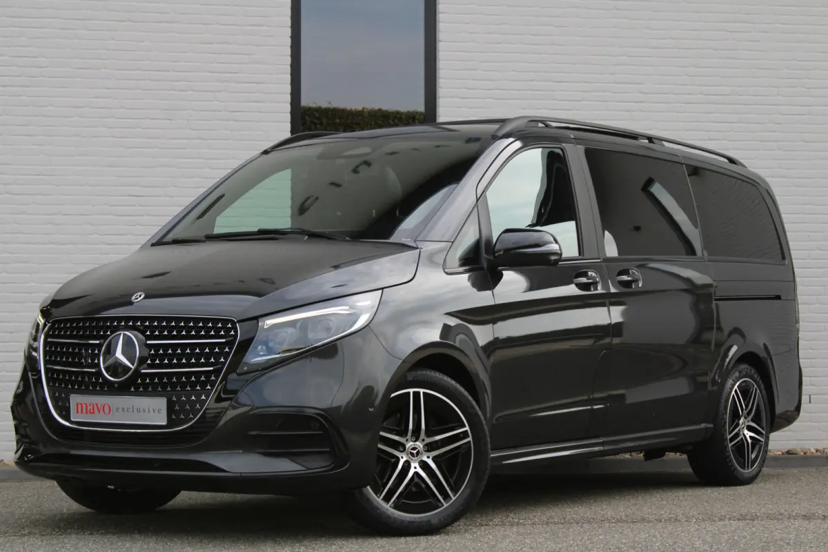 300d / AMG / 4-Matic / 7-Persoons / Luchtvering / Pano / Elec Stoelen / Burmester / Vol Opties / NIEUWSTAAT.