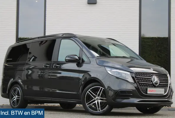 300d / AMG / 4-Matic / 7-Persoons / Luchtvering / Pano / Elec Stoelen / Burmester / Vol Opties / NIEUWSTAAT.
