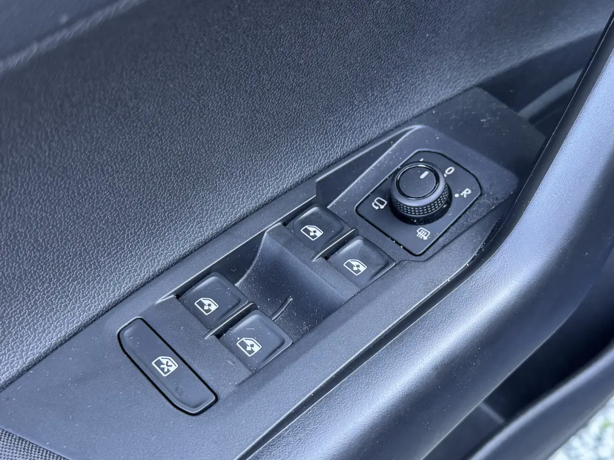 1.0 TSI 95PK LIFE EDITION CARPLAY/NAVI/CAMERA * FABRIEKSGARANTIE 2030*