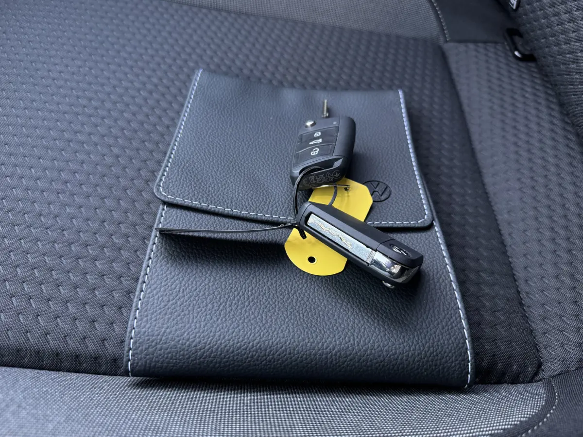 1.0 TSI 95PK LIFE EDITION CARPLAY/NAVI/CAMERA * FABRIEKSGARANTIE 2030*