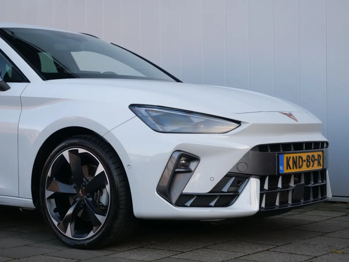 1.5 TSI e-Hybrid Business 204 Pk Automaat Navi / DAB / Apple Carplay / Camera / Stoel- en stuurverwarming