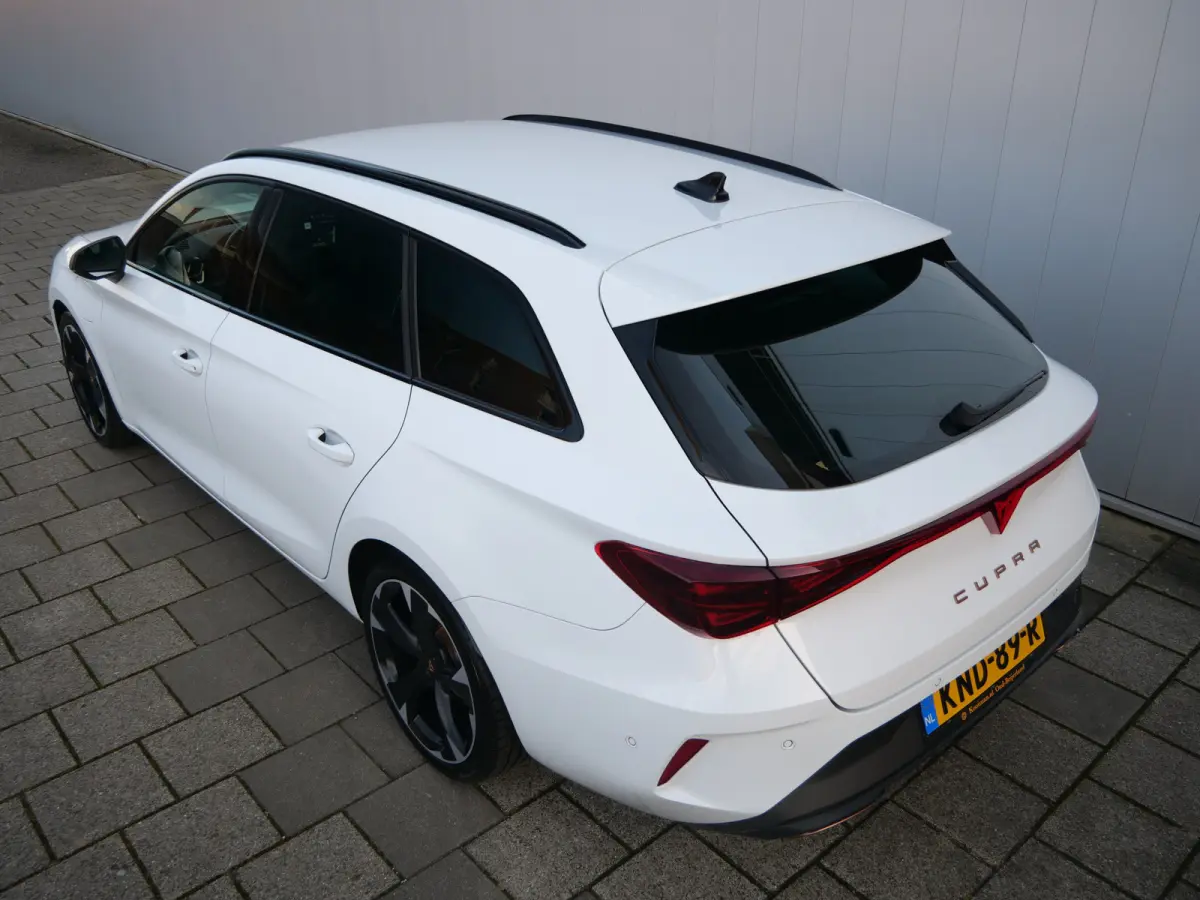 1.5 TSI e-Hybrid Business 204 Pk Automaat Navi / DAB / Apple Carplay / Camera / Stoel- en stuurverwarming