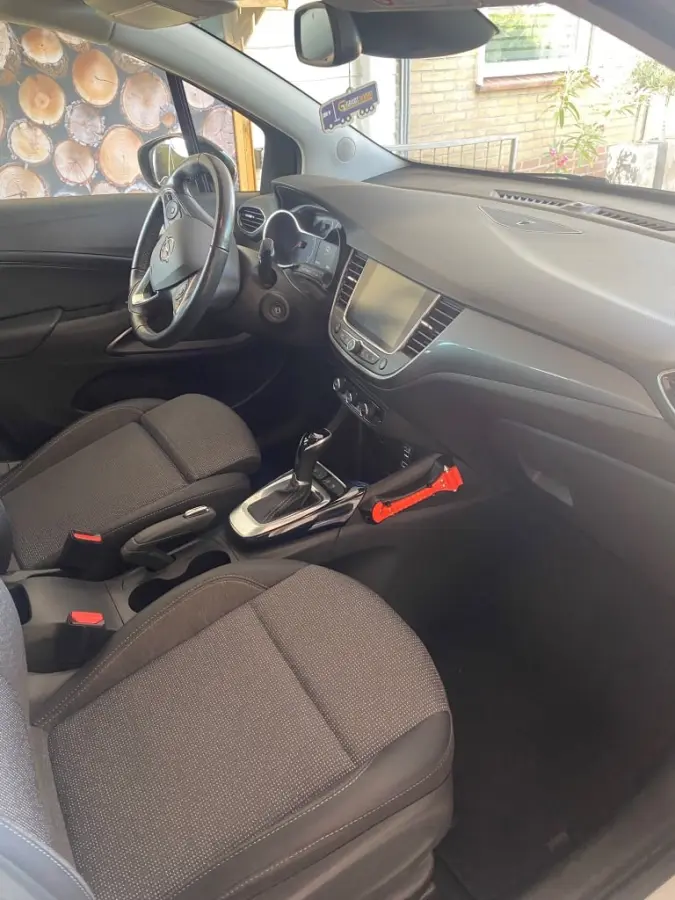 1.2 Turbo Elegance Stoel & Stuurverwarming | Camera | Trekhaak | Leder/Stof | ALL-Season | Cruise | Climate | LED  | Achteruitrij Camera | Afwijkende dakkleur | Apple Carplay/Android Auto|te