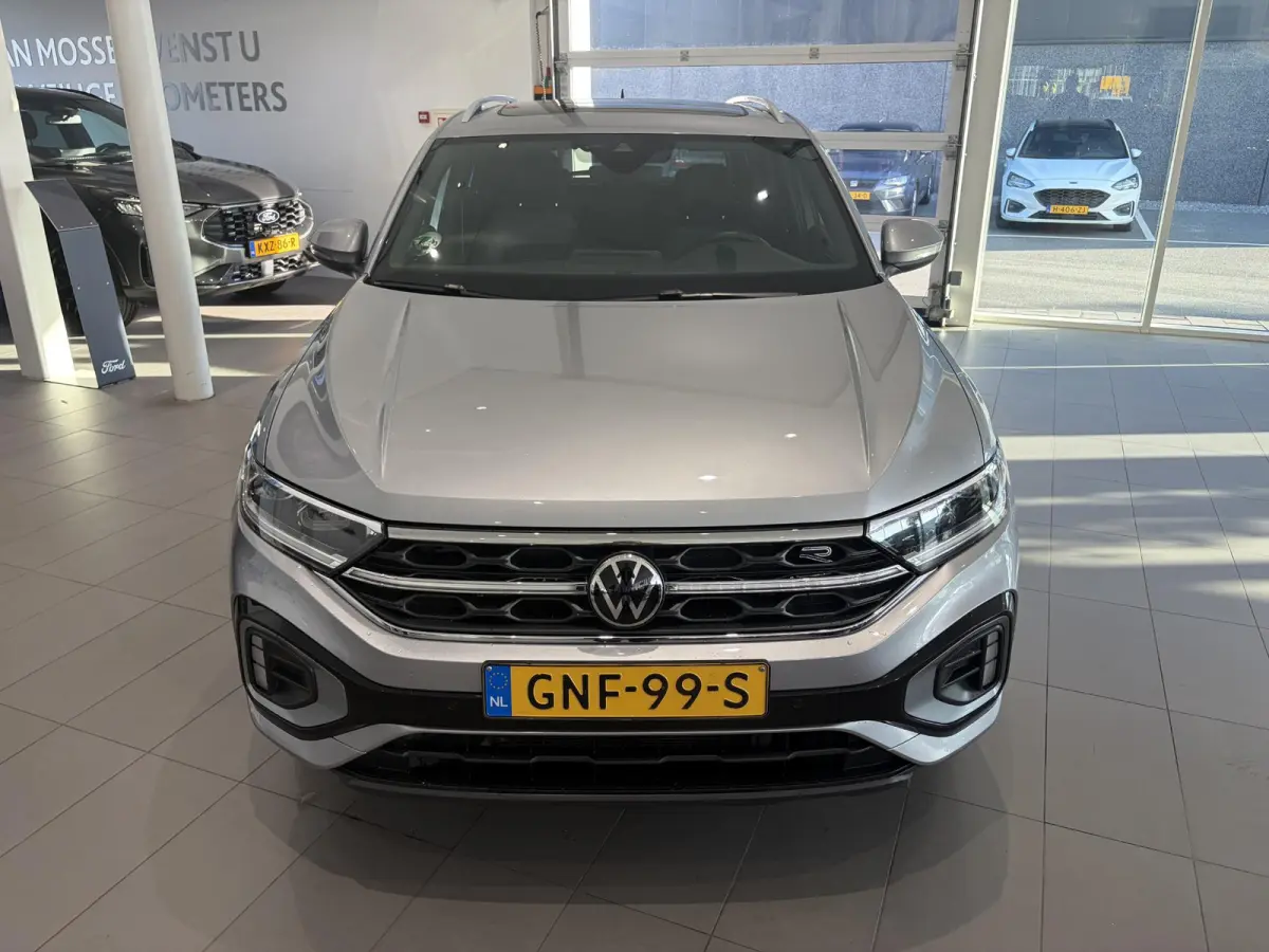 1.5 TSI R-Line Business+ | ADAPTIVE CRUISE CONTROL | ACHTERUITRIJCAMERA | TREKHAAK | ELEKTRISCH BEDIENBARE ACHTERKLEP | PANORAMADAK |
