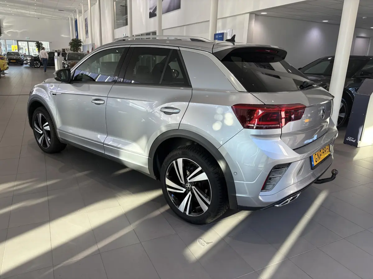 1.5 TSI R-Line Business+ | ADAPTIVE CRUISE CONTROL | ACHTERUITRIJCAMERA | TREKHAAK | ELEKTRISCH BEDIENBARE ACHTERKLEP | PANORAMADAK |