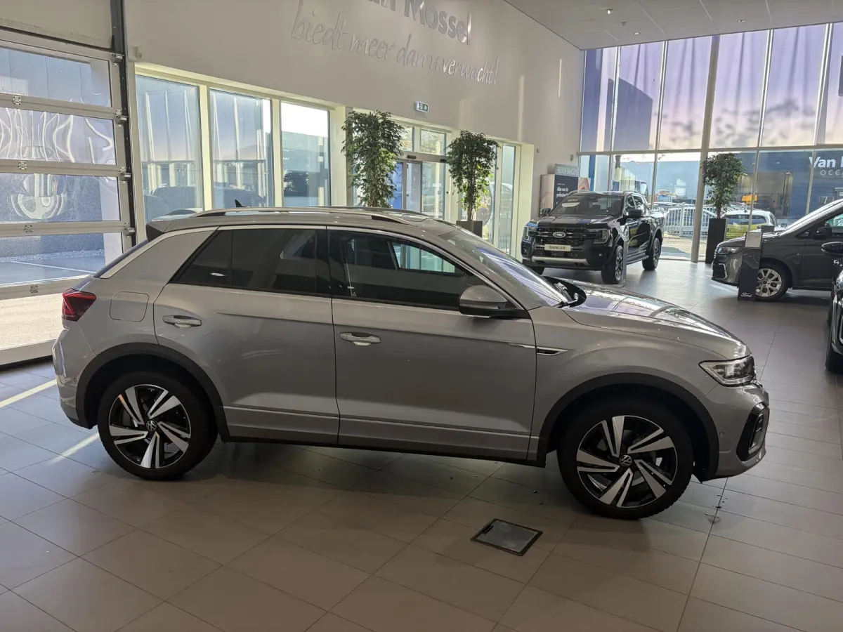 1.5 TSI R-Line Business+ | ADAPTIVE CRUISE CONTROL | ACHTERUITRIJCAMERA | TREKHAAK | ELEKTRISCH BEDIENBARE ACHTERKLEP | PANORAMADAK |