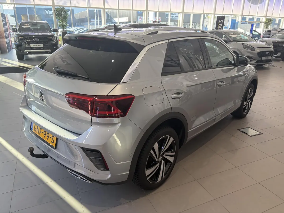 1.5 TSI R-Line Business+ | ADAPTIVE CRUISE CONTROL | ACHTERUITRIJCAMERA | TREKHAAK | ELEKTRISCH BEDIENBARE ACHTERKLEP | PANORAMADAK |