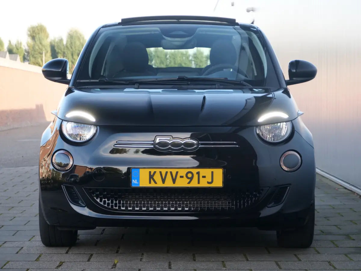 Urban 42 kWh 119 Pk Automaat DAB / Apple Carplay / Camera / Stoelverwarming / SOH 95,7 %