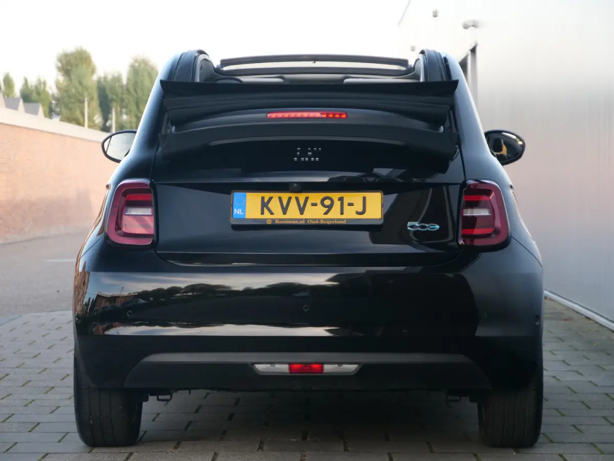 Urban 42 kWh 119 Pk Automaat DAB / Apple Carplay / Camera / Stoelverwarming / SOH 95,7 %