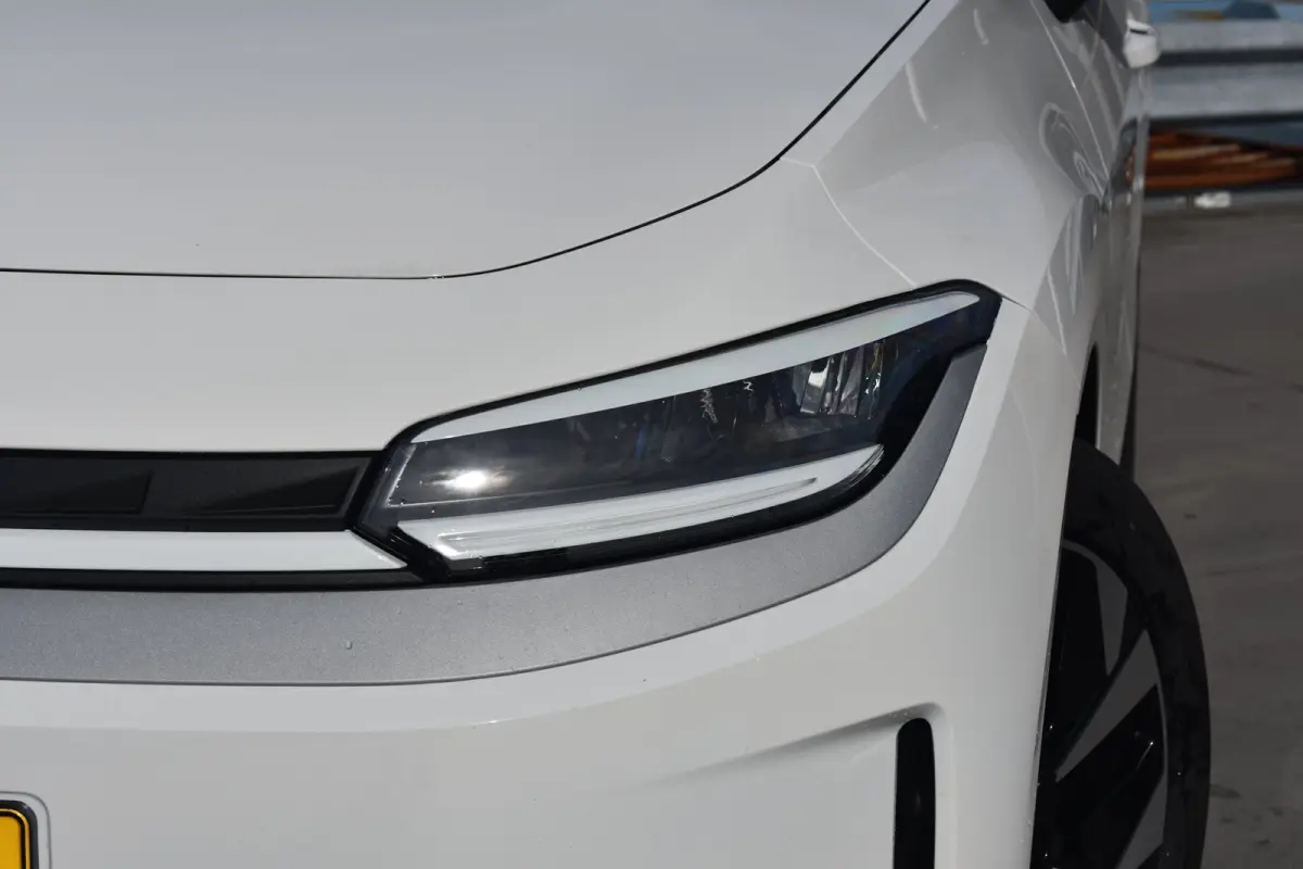 Life First Edition 52 kWh | CAMERA | STOEL+STUUR VERW. | ADAPT.CRUISE | 2-ZONE CLIMA | APP.CONNECT | DODEHOEK | DAB+ | FULL.LED |