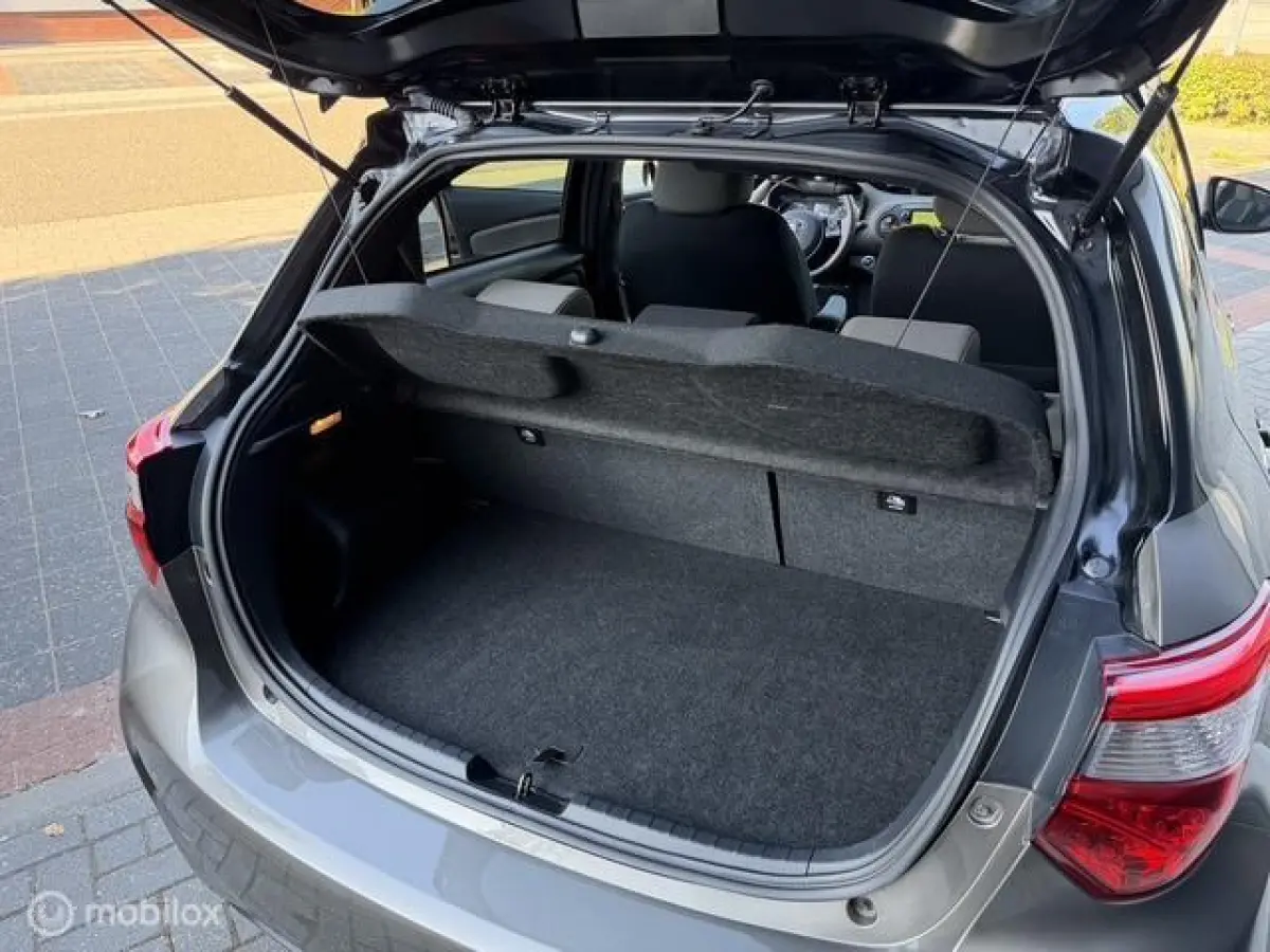 1.5 Hybrid Bi-Tone Keyless, Stoelverw, Dealeroh