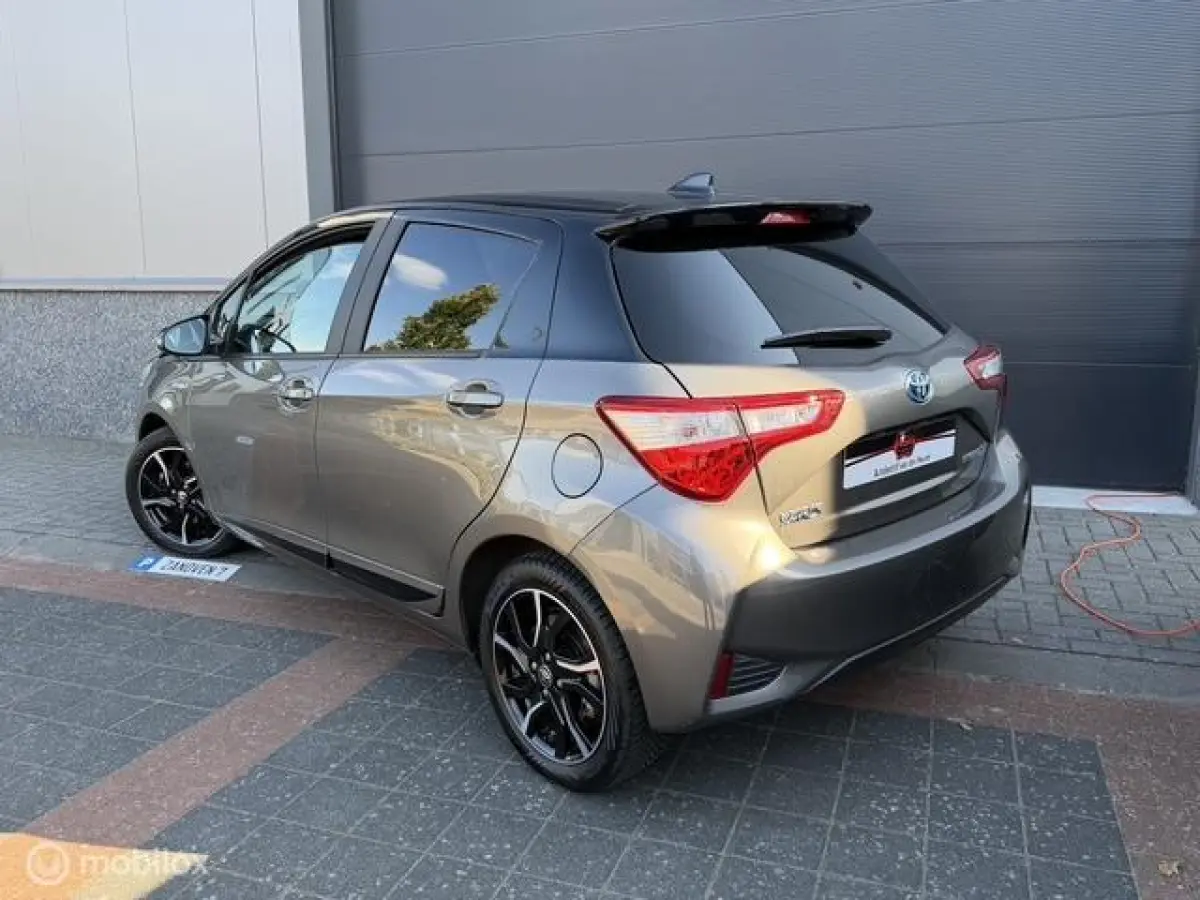 1.5 Hybrid Bi-Tone Keyless, Stoelverw, Dealeroh