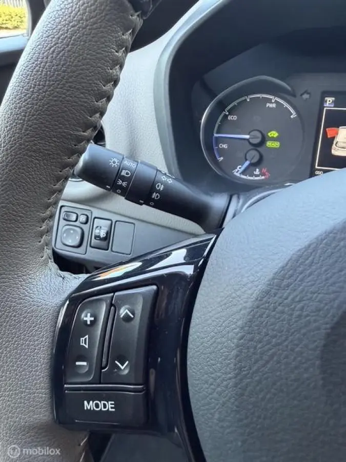 1.5 Hybrid Bi-Tone Keyless, Stoelverw, Dealeroh