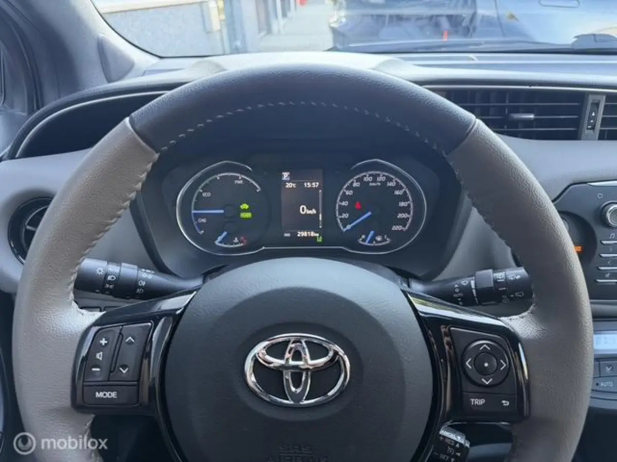 1.5 Hybrid Bi-Tone Keyless, Stoelverw, Dealeroh
