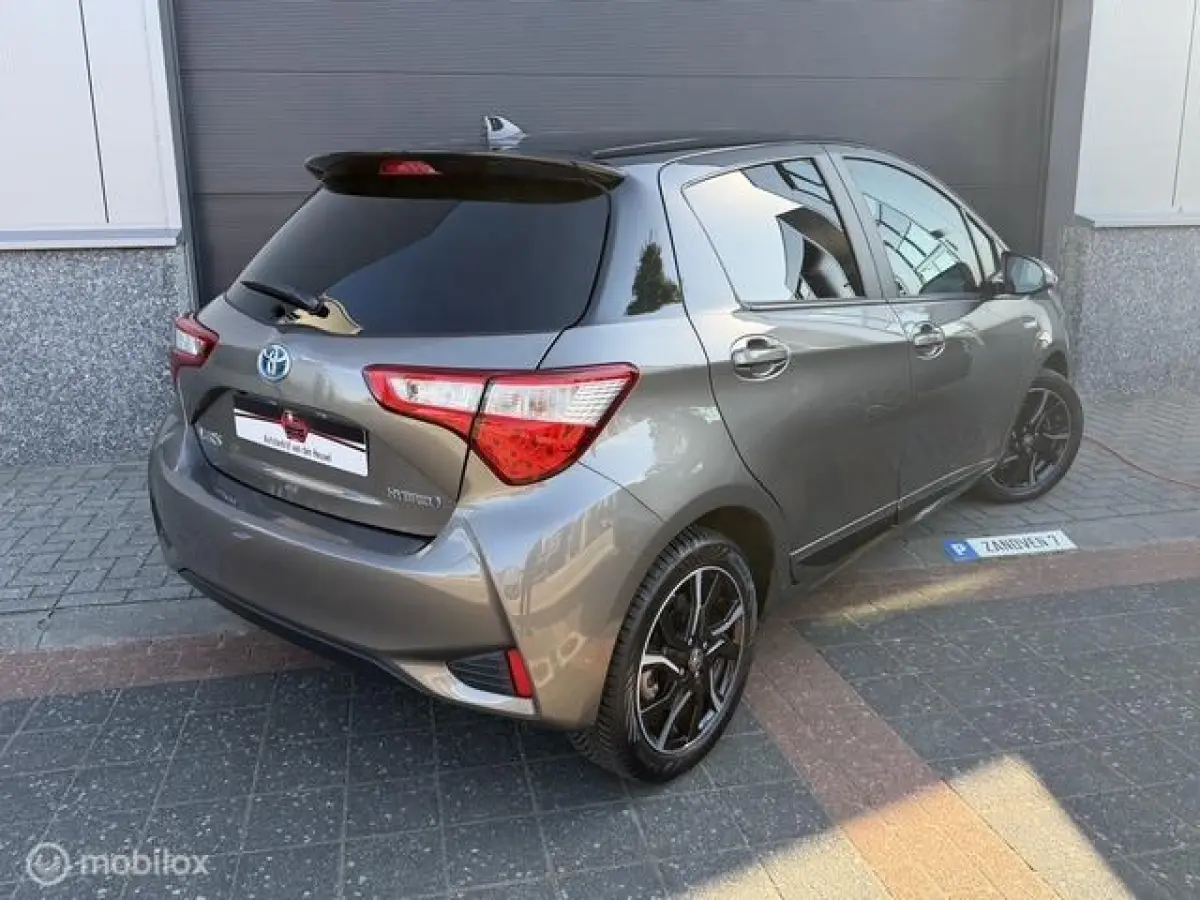 1.5 Hybrid Bi-Tone Keyless, Stoelverw, Dealeroh