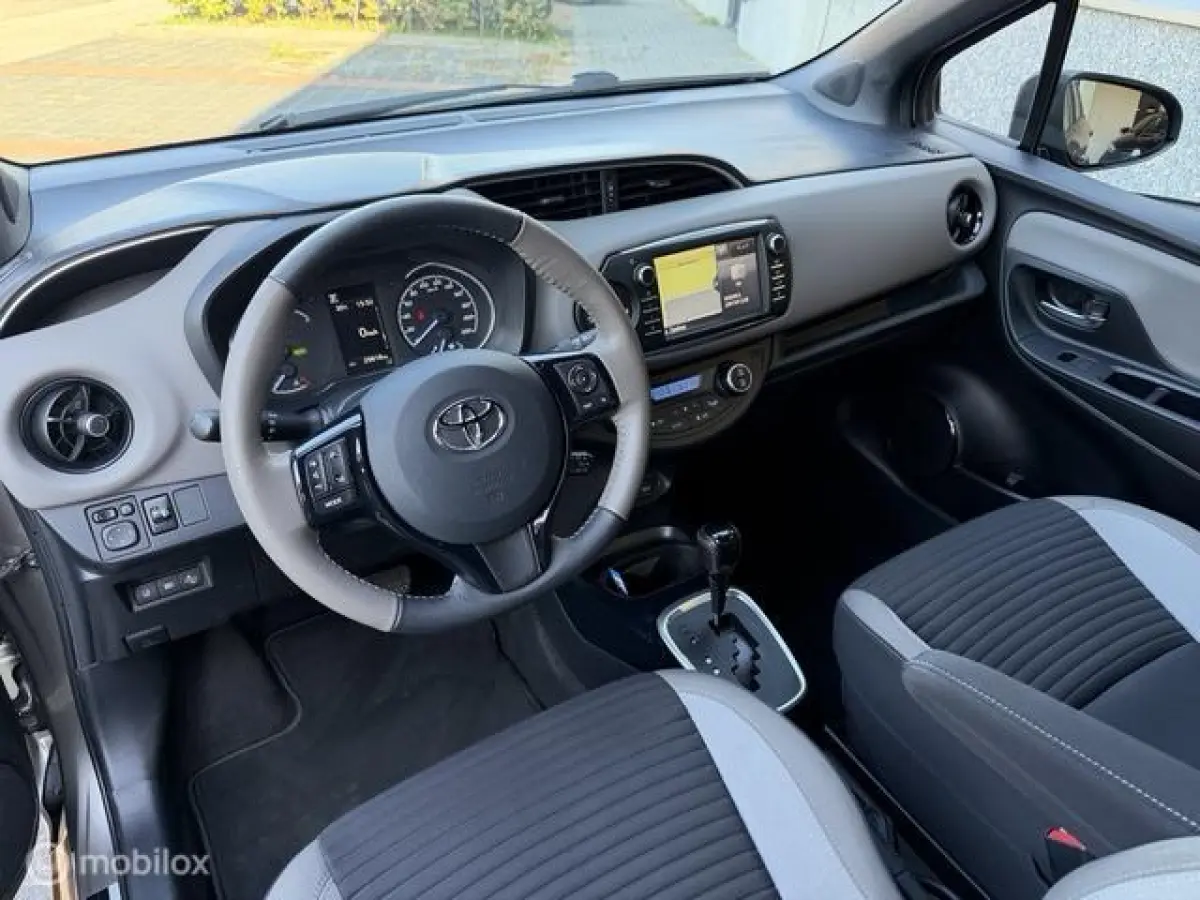 1.5 Hybrid Bi-Tone Keyless, Stoelverw, Dealeroh