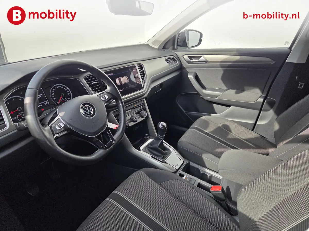 1.0 TSI Style Business Apple CarPlay NL Auto! | Adaptive Cruise Control | PDC V+A | DAB Audio