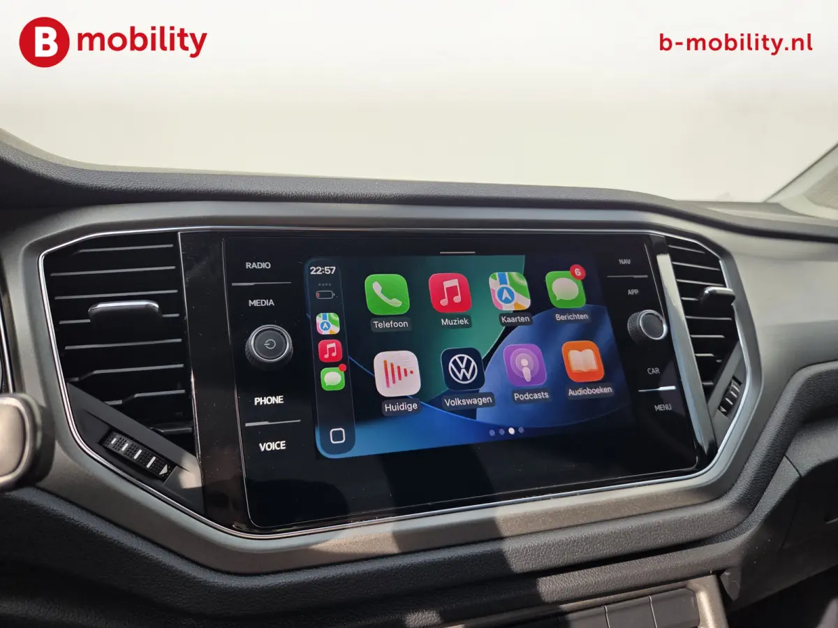 1.0 TSI Style Business Apple CarPlay NL Auto! | Adaptive Cruise Control | PDC V+A | DAB Audio