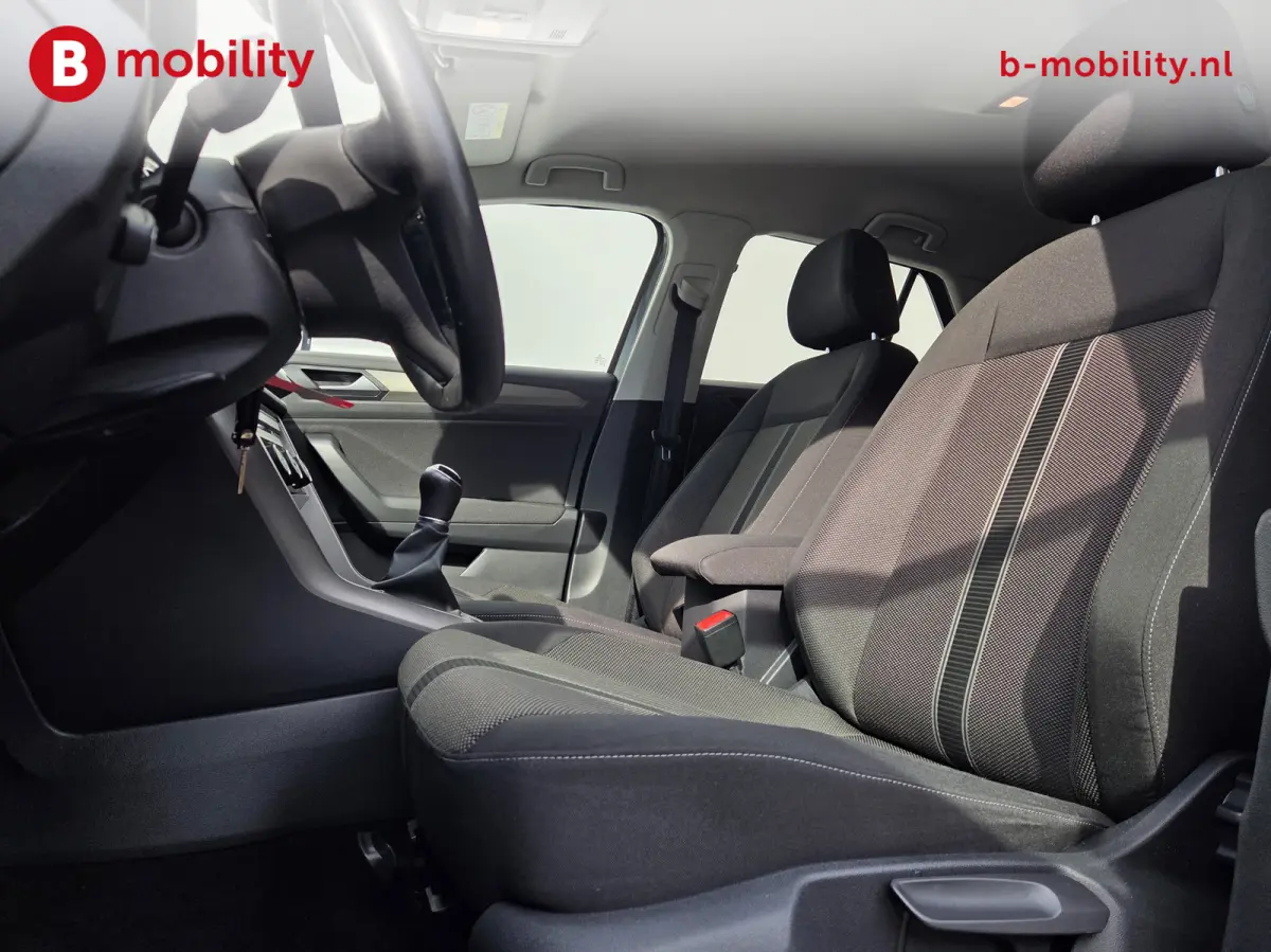 1.0 TSI Style Business Apple CarPlay NL Auto! | Adaptive Cruise Control | PDC V+A | DAB Audio