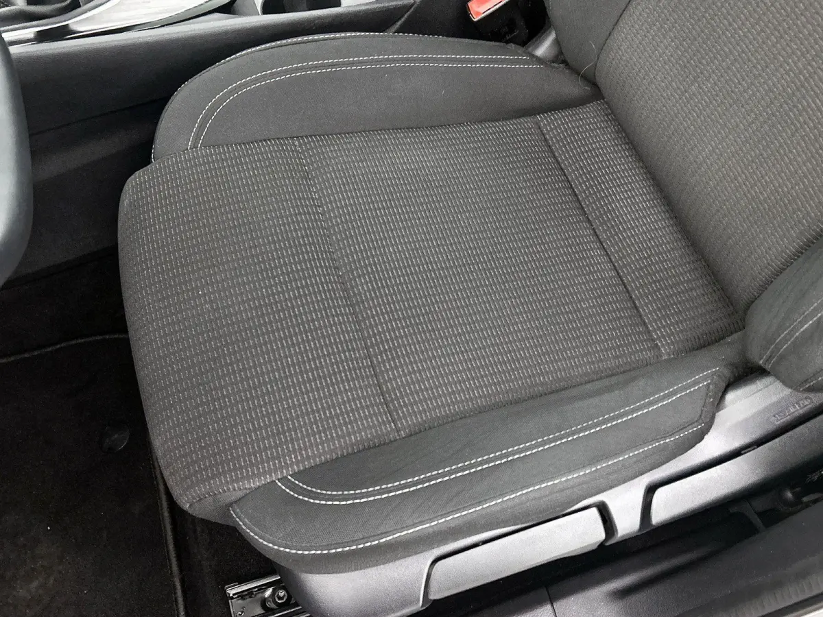 1.3 MHEV Business Access | PANORAMADAK | ACHTERUITRIJCAMERA | DODEHOEK | APPLE CARPLAY - ANDROID AUTO | KEYLESS |