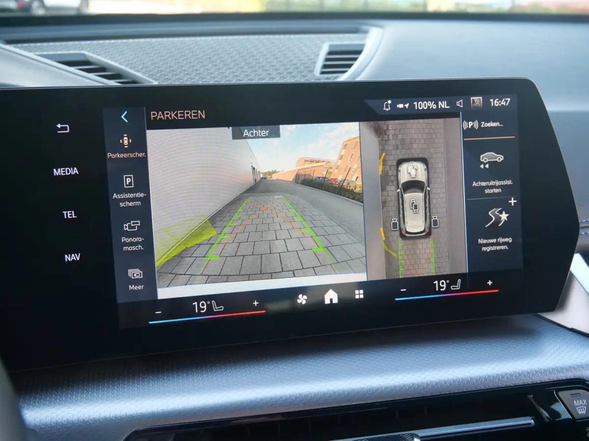 xDrive25e M-Sport Pro 245 Pk Automaat Navi / DAB / Apple Carplay / Camera's / Stoelverwarming