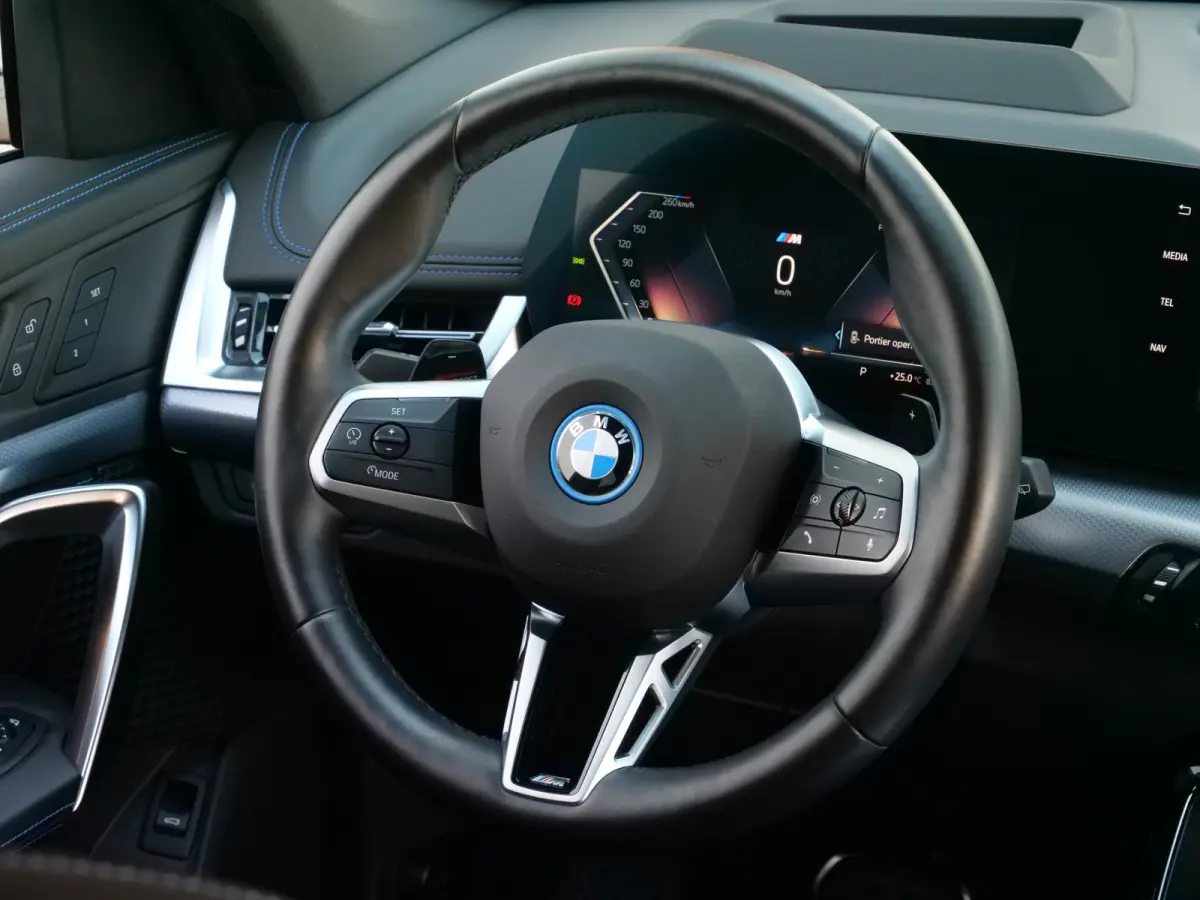 xDrive25e M-Sport Pro 245 Pk Automaat Navi / DAB / Apple Carplay / Camera's / Stoelverwarming