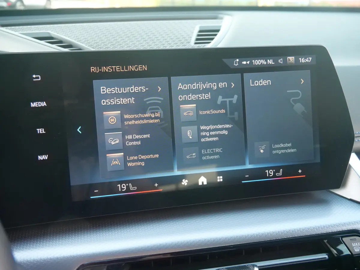 xDrive25e M-Sport Pro 245 Pk Automaat Navi / DAB / Apple Carplay / Camera's / Stoelverwarming