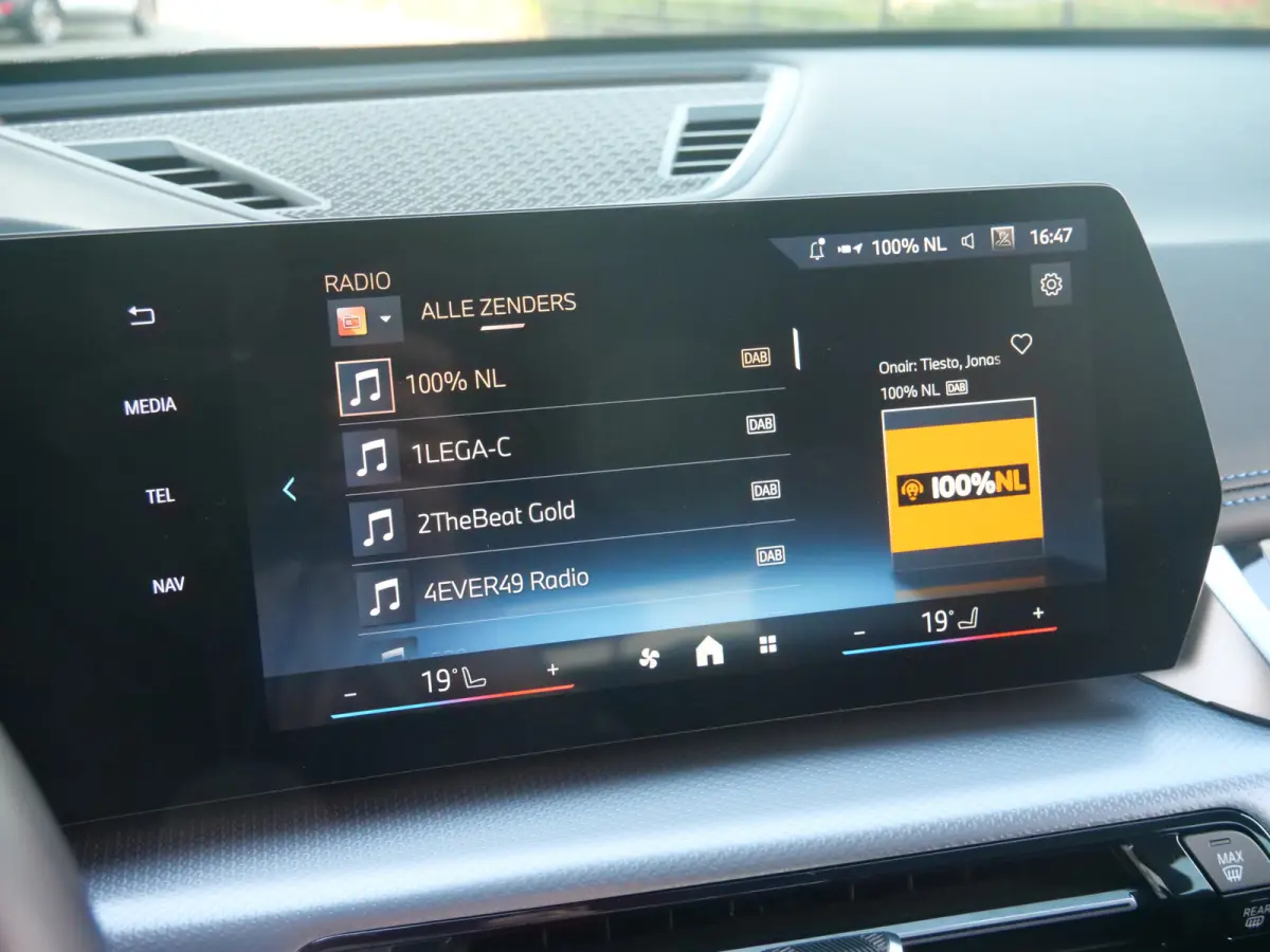 xDrive25e M-Sport Pro 245 Pk Automaat Navi / DAB / Apple Carplay / Camera's / Stoelverwarming