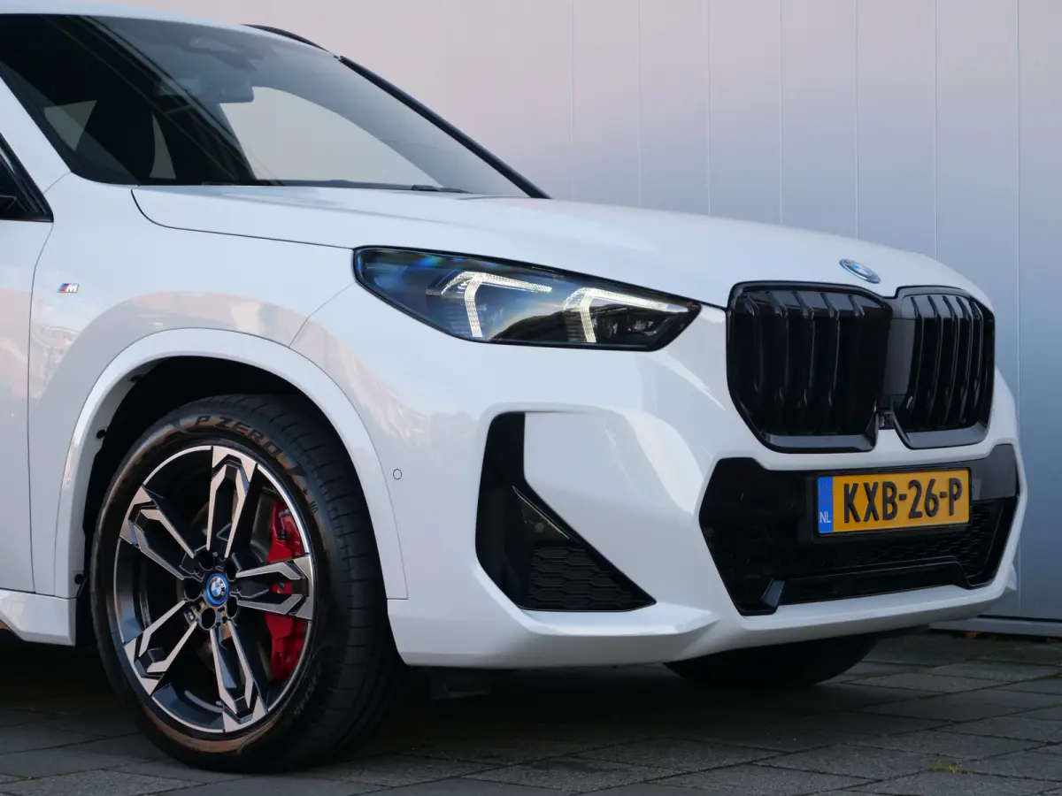 xDrive25e M-Sport Pro 245 Pk Automaat Navi / DAB / Apple Carplay / Camera's / Stoelverwarming