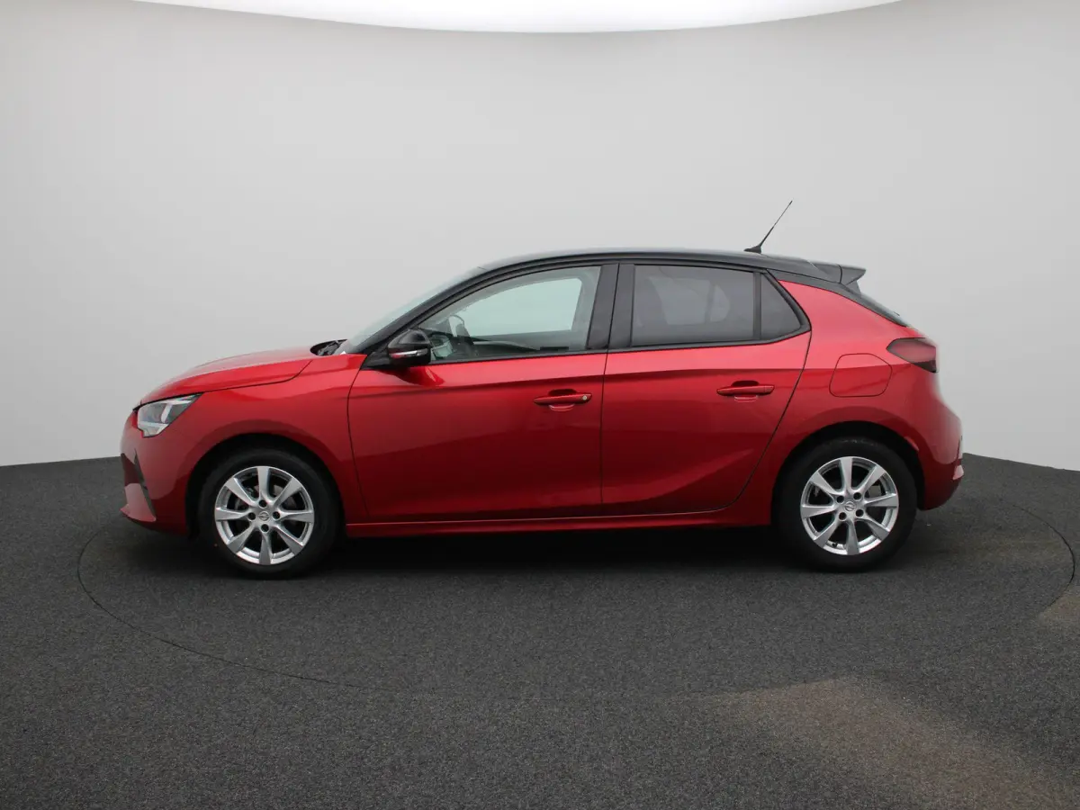 1.2 Edition | WORDT VERWACHT | APPLE CARPLAY | ANDROID AUTO | NAVIGATIE | ACHTERUITRIJCAMERA | DAB RADIO | GETINTE RUITEN | LICHTMETALEN VELGEN | BLUETOOTH | AIRCO | CRUISE CONTROL |