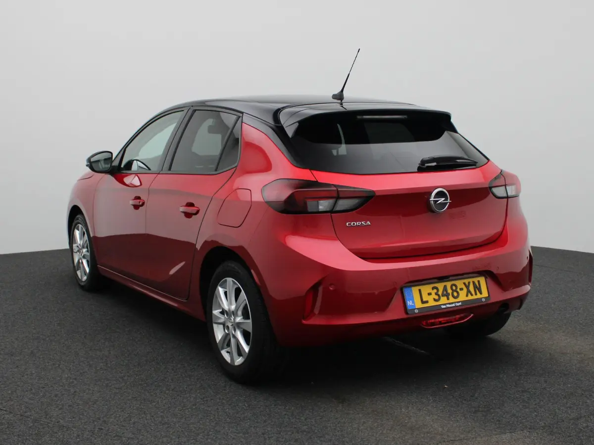 1.2 Edition | WORDT VERWACHT | APPLE CARPLAY | ANDROID AUTO | NAVIGATIE | ACHTERUITRIJCAMERA | DAB RADIO | GETINTE RUITEN | LICHTMETALEN VELGEN | BLUETOOTH | AIRCO | CRUISE CONTROL |