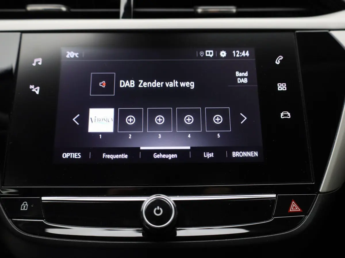 1.2 Edition | WORDT VERWACHT | APPLE CARPLAY | ANDROID AUTO | NAVIGATIE | ACHTERUITRIJCAMERA | DAB RADIO | GETINTE RUITEN | LICHTMETALEN VELGEN | BLUETOOTH | AIRCO | CRUISE CONTROL |