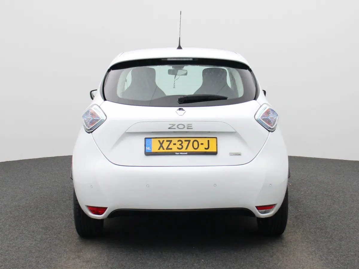 R90 Life 41 kWh | WORDT VERWACHT | NAVIGATIE | PARKEERSENSOREN ACHTER | BLUETOOTH | CRUISE CONTROL | AIRCO | MULTIFUNCTIONEEL STUURWIEL | 5-DEURS |